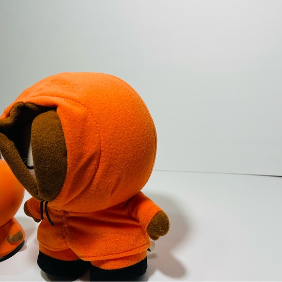 South Park Kenny Plush Stuffed Toy 2005 and Kenny Mini Figure 2004 Bundle - Picture 4 of 16